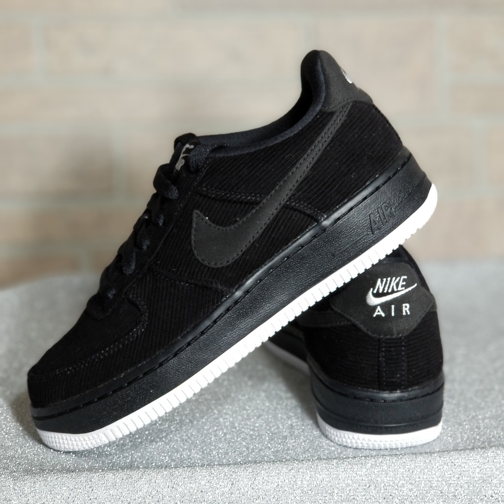 Nike Air Force 1 Low - Picture 4 of 4